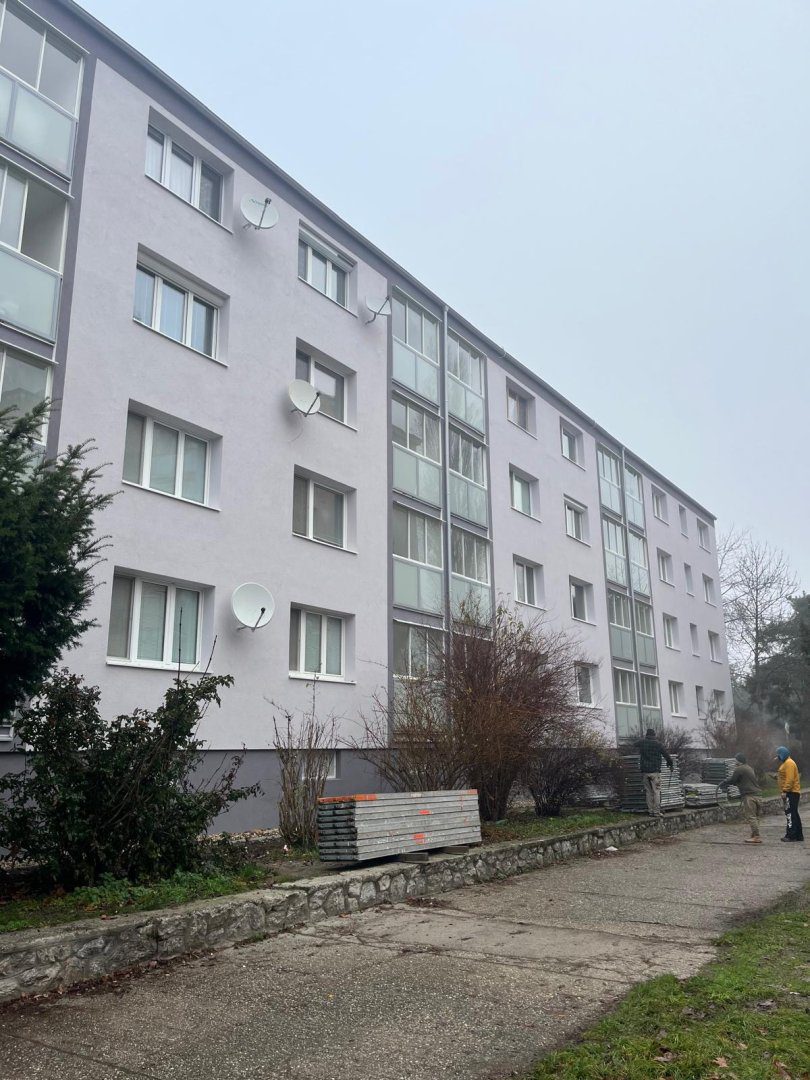 Balkóny s hliníkovým zábradlím
