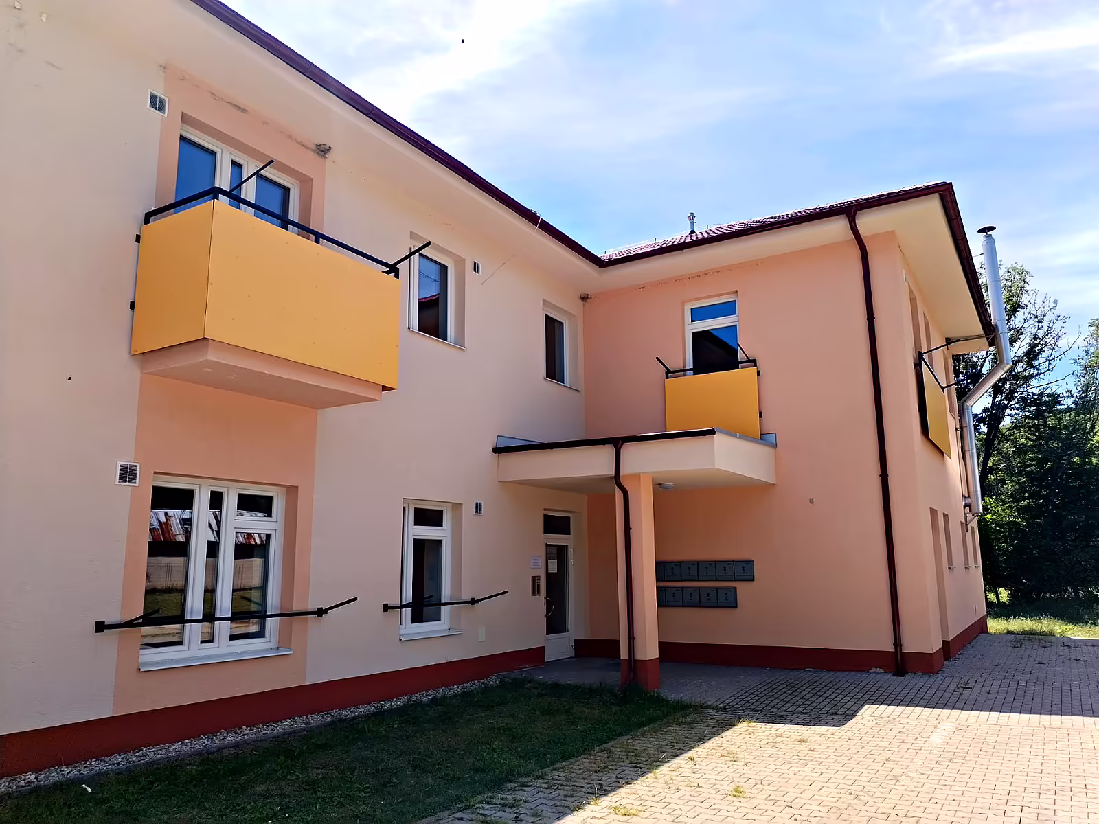 Bzince pod Javorinou