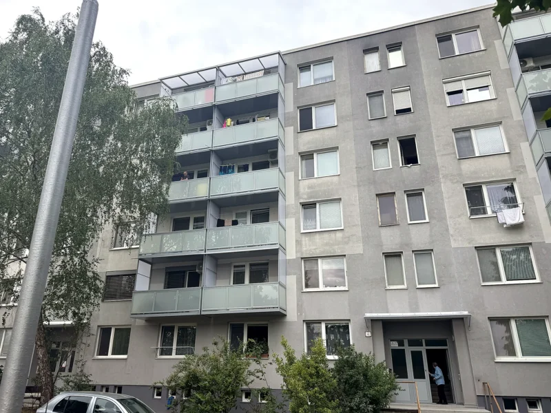 Závesné balkóny Nitra | Hliníkové balkóny na mieru