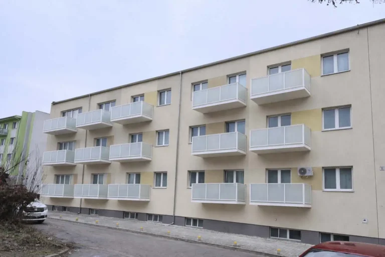 Nové závesné balkóny na bytovom dome – podklady správcu